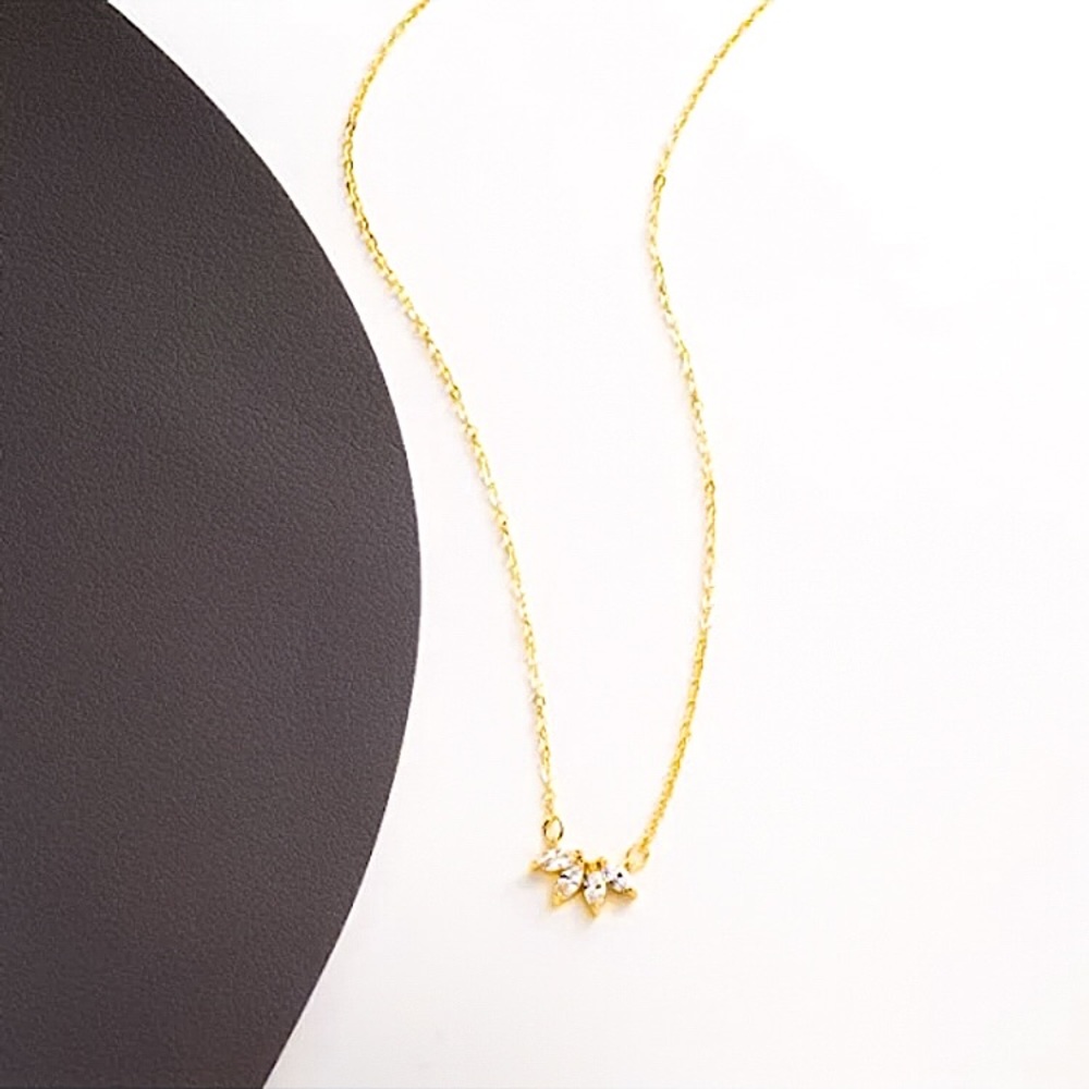 ⚜️𝟯𝟬%𝗢𝗙𝗙 𝗯𝘂𝗻𝗱𝗹𝗲𝘀 𝟯+⚜️ NEW CZ Floral Delicate Necklace - Picture 6 of 11